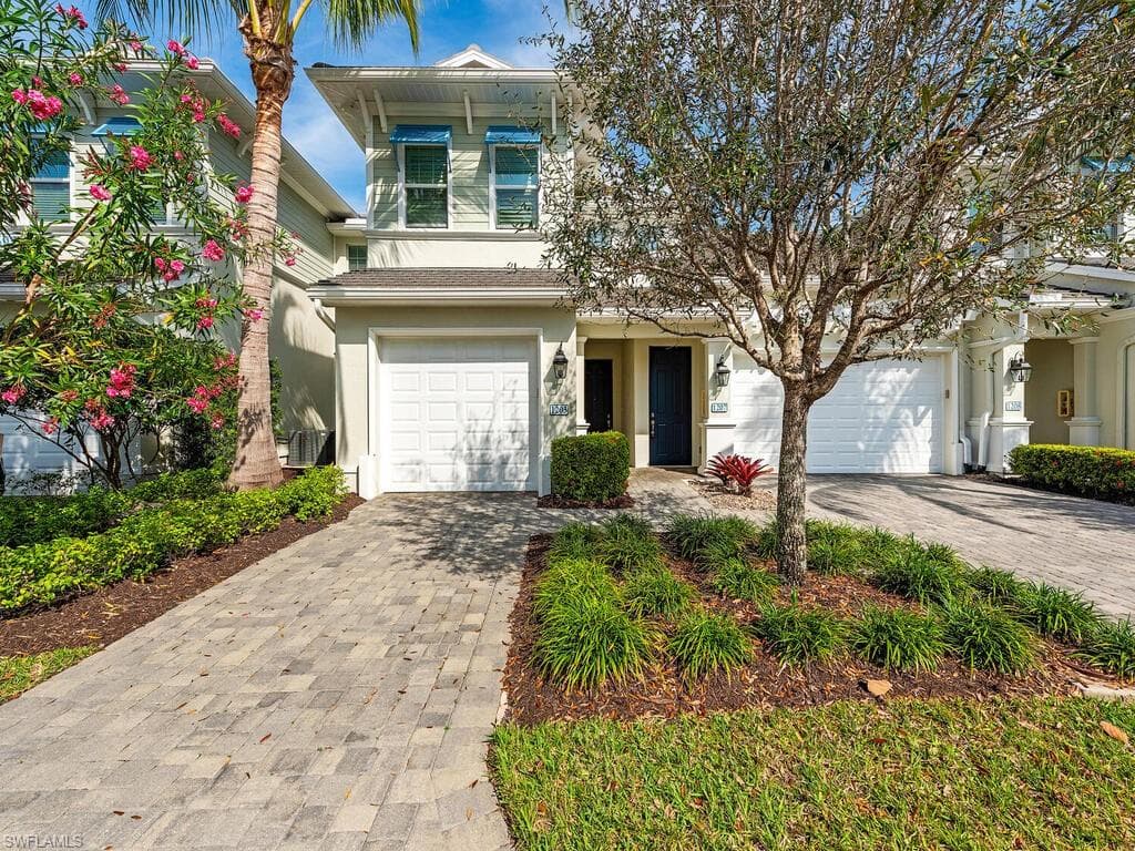 6981 Avalon CIR 1203 NAPLES, FL 34112