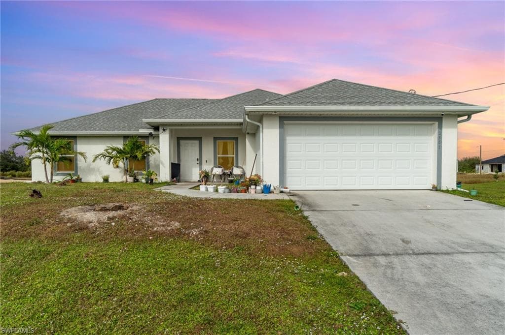 2501 E 17th ST LEHIGH ACRES, FL 33972