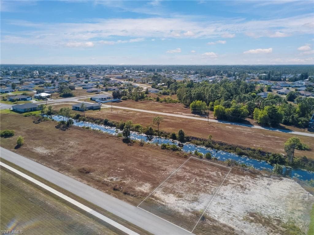 4230 Connection AVE CAPE CORAL, FL 33909