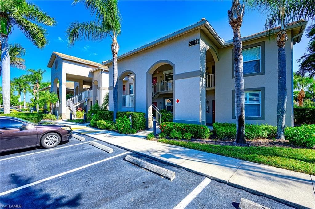 20021 Barletta LN 2225 ESTERO, FL 33928