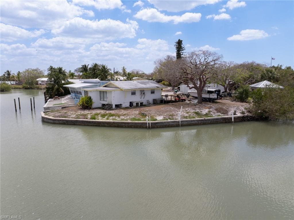 315 pettit DR NAPLES, FL 34140