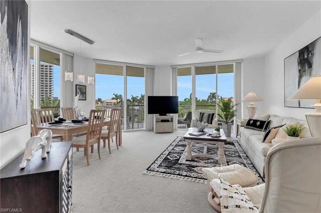 4255 Gulf Shore BLVD N 201 NAPLES, FL 34103
