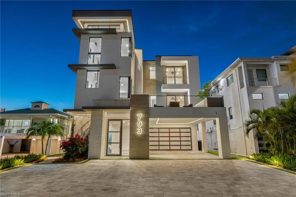 793 San Carlos DR FORT MYERS BEACH, FL 33931