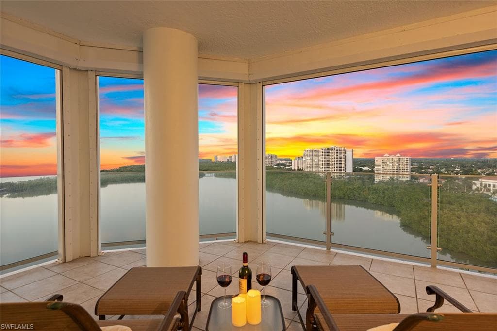 60 Seagate DR 1606 NAPLES, FL 34103
