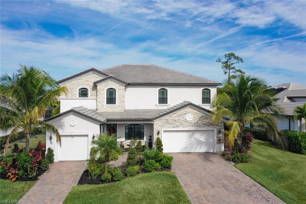 2115 Antigua LN NAPLES, FL 34120