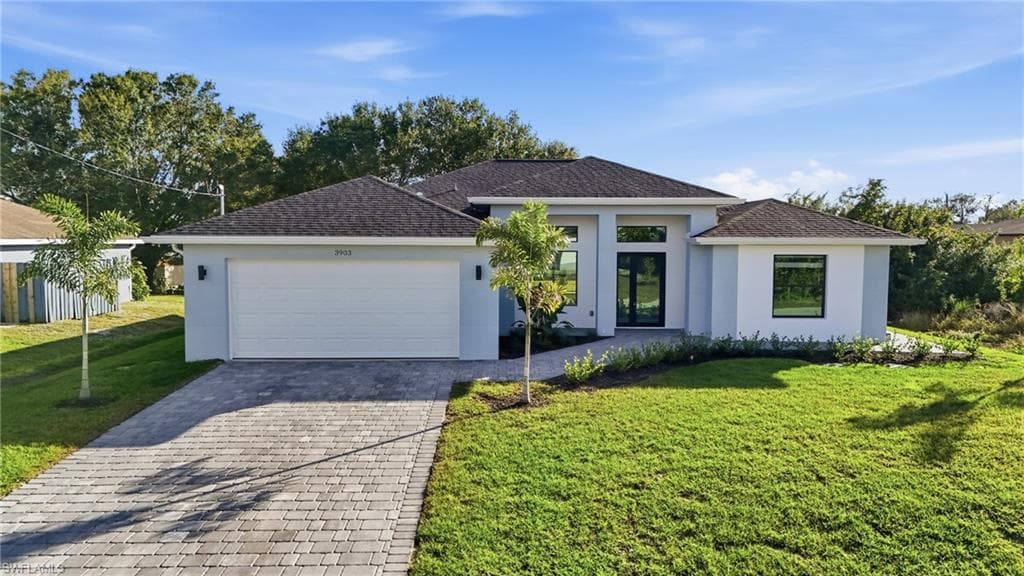3903 15th ST SW LEHIGH ACRES, FL 33976