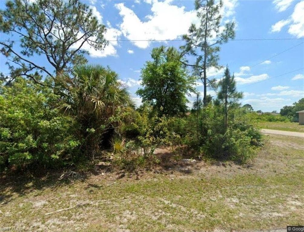 2911 56th ST W LEHIGH ACRES, FL 33971