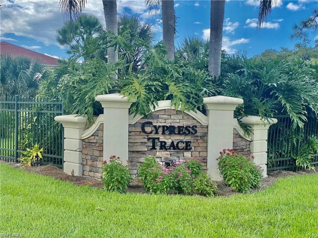 2730 Cypress Trace CIR 2828 NAPLES, FL 34119