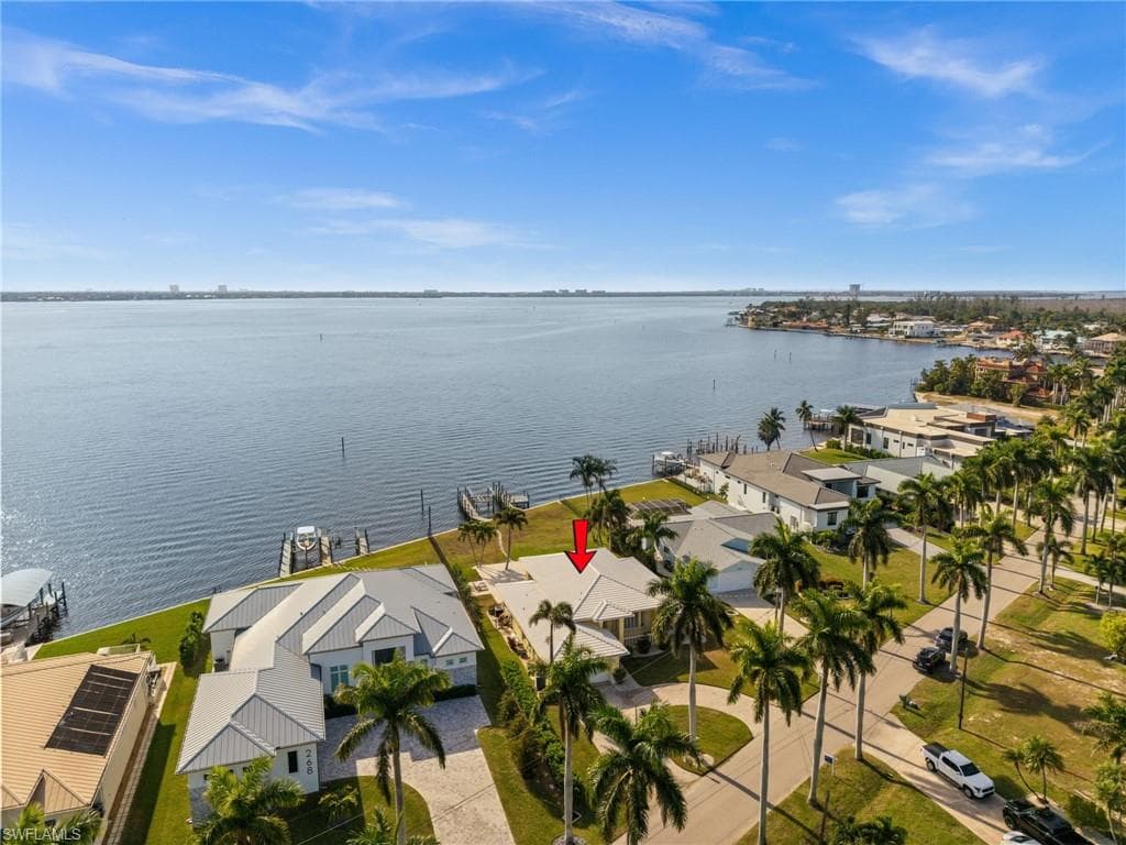 264 Bayshore DR CAPE CORAL, FL 33904