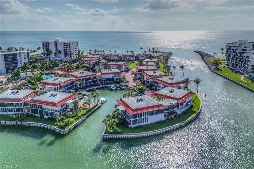2258 Gulf Shore BLVD N O1 NAPLES, FL 34102