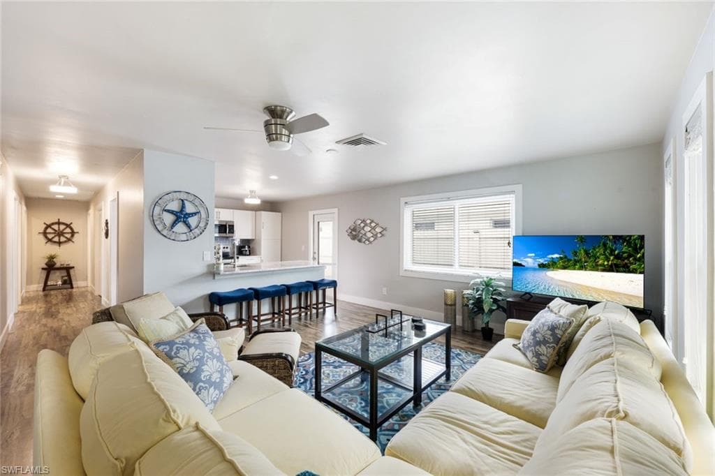 645 101st AVE N NAPLES, FL 34108