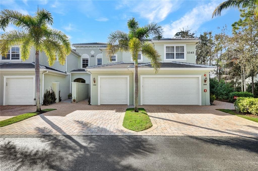 1345 Mariposa CIR 5204 NAPLES, FL 34105