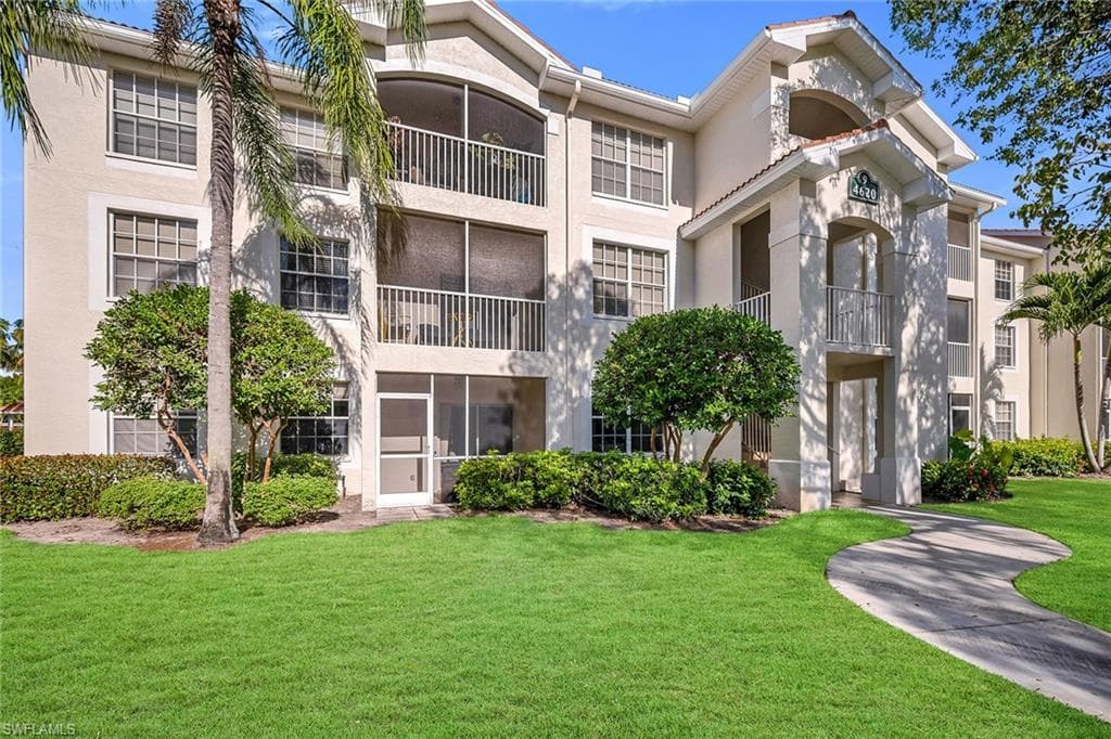 4620 Saint Croix LN 918 NAPLES, FL 34109