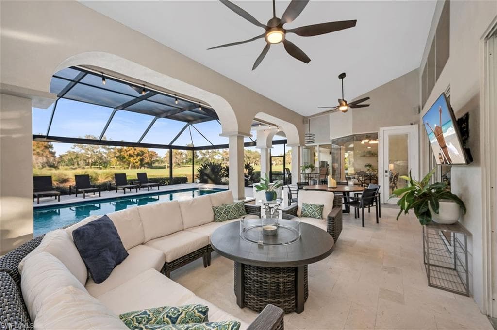 2041 Prince DR NAPLES, FL 34110