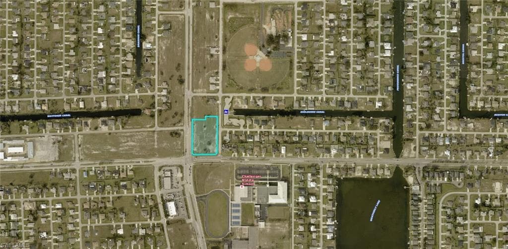 1525 Skyline BLVD CAPE CORAL, FL 33991