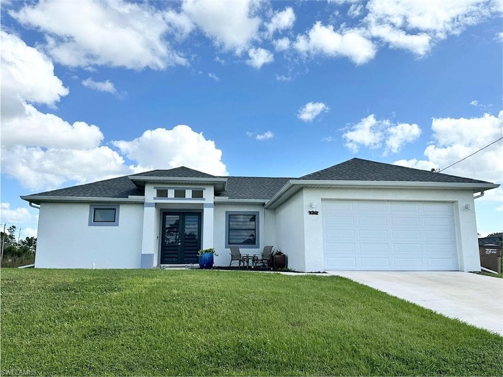 933 Oxford AVE S LEHIGH ACRES, FL 33974