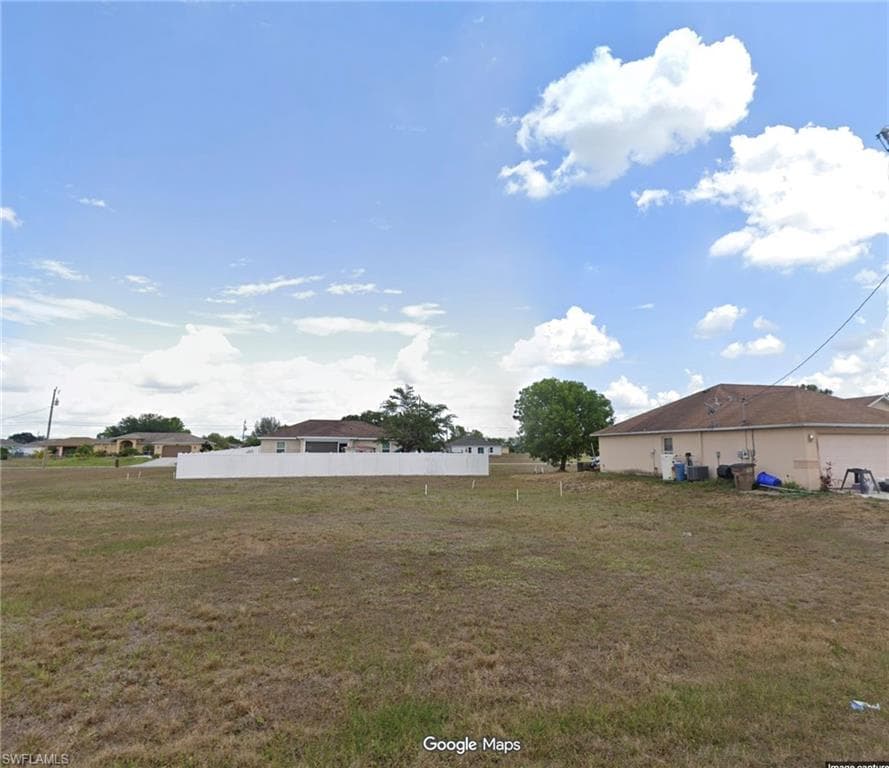 1007 NE 4th AVE CAPE CORAL, FL 33909