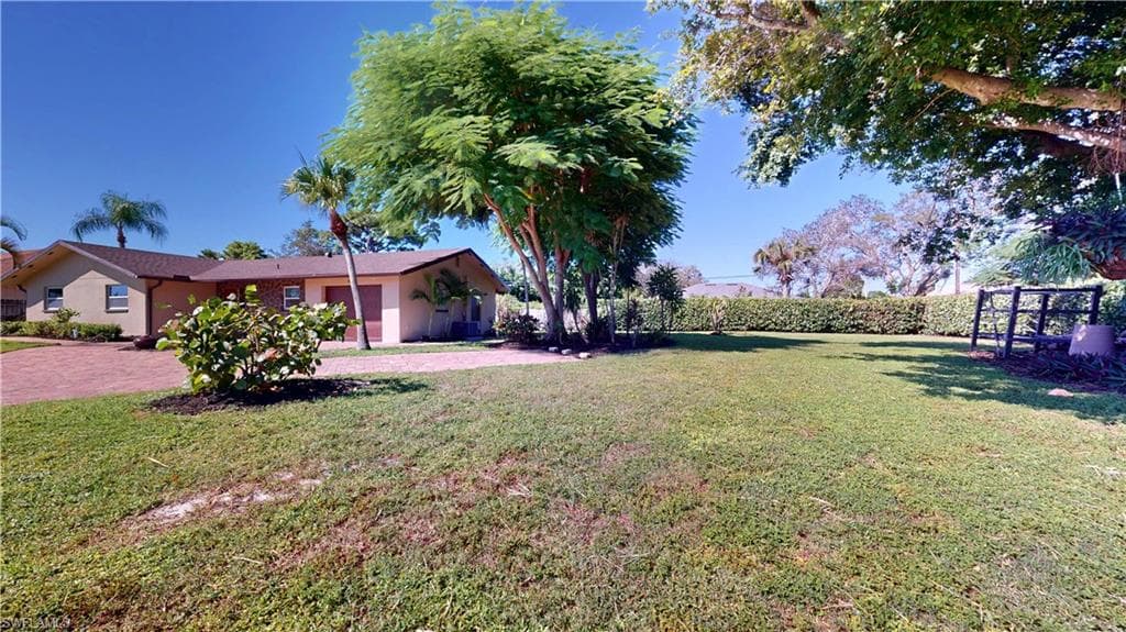 27514 Playa Del Rey LN BONITA SPRINGS, FL 34135
