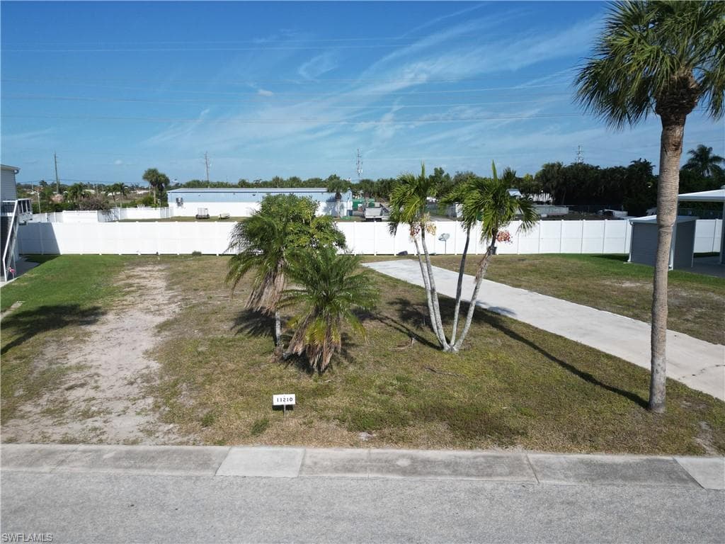 11210 Bayside LN FORT MYERS BEACH, FL 33931
