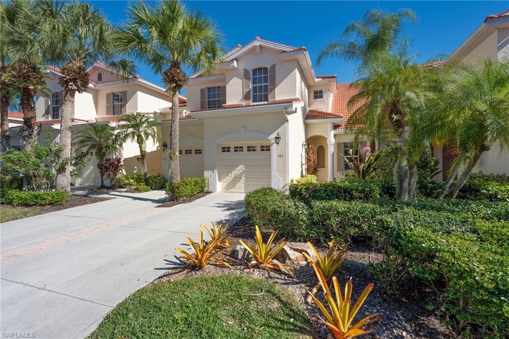 4690 Winged Foot CT 102 NAPLES, FL 34112
