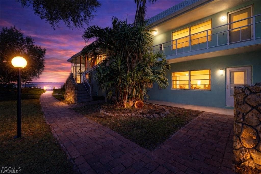 3225 E Riverside DR 63-F FORT MYERS, FL 33905