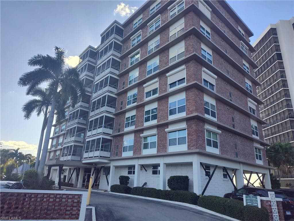 2350 W 1st ST 203 FORT MYERS, FL 33901