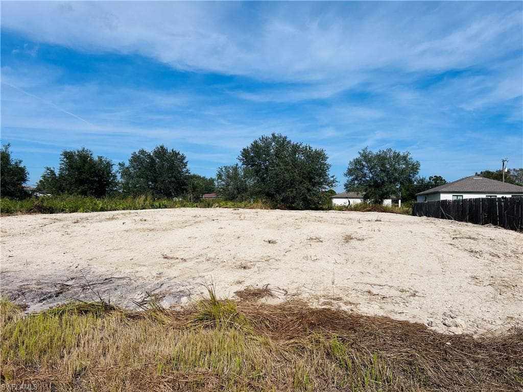 2610 58th ST W LEHIGH ACRES, FL 33971