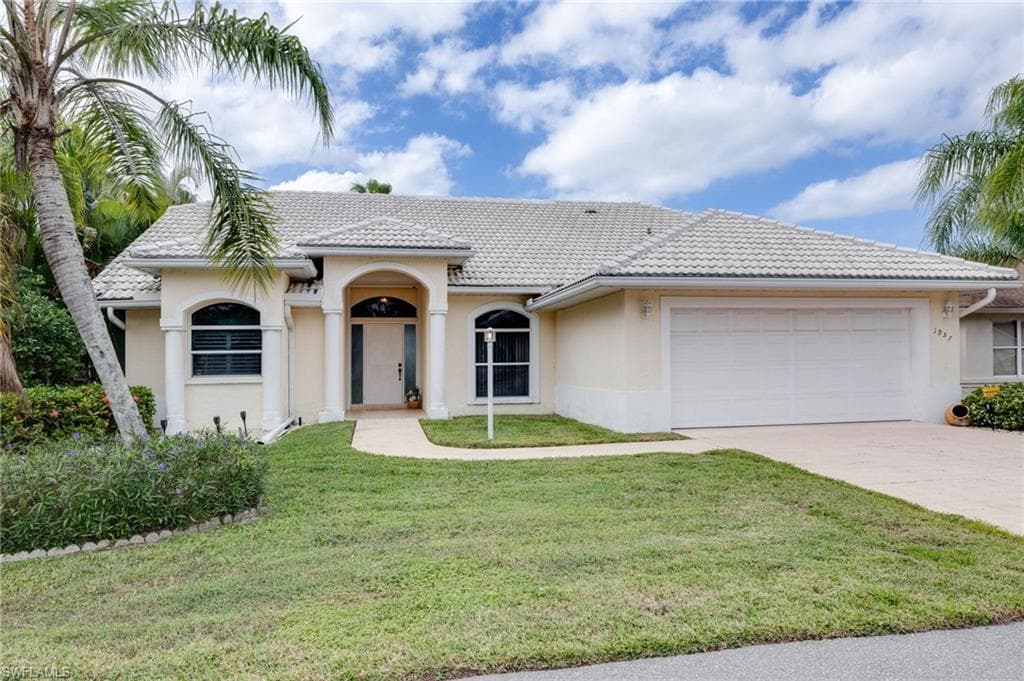 1957 Piccadilly Circus NAPLES, FL 34112