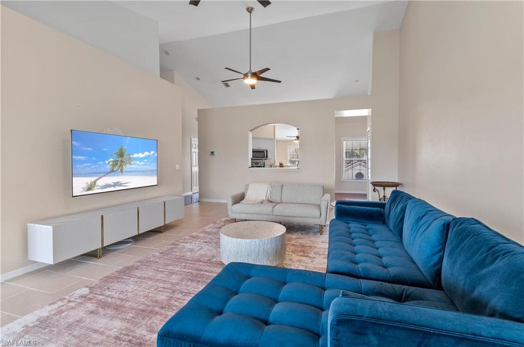 5940 Sand Wedge LN 1407 NAPLES, FL 34110