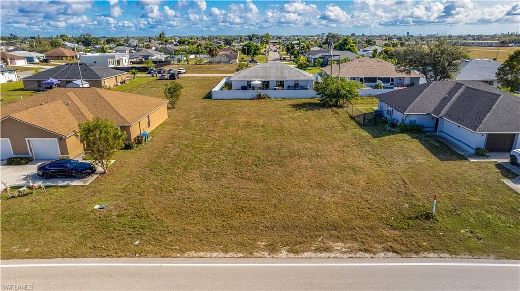 913 Andalusia BLVD CAPE CORAL, FL 33909