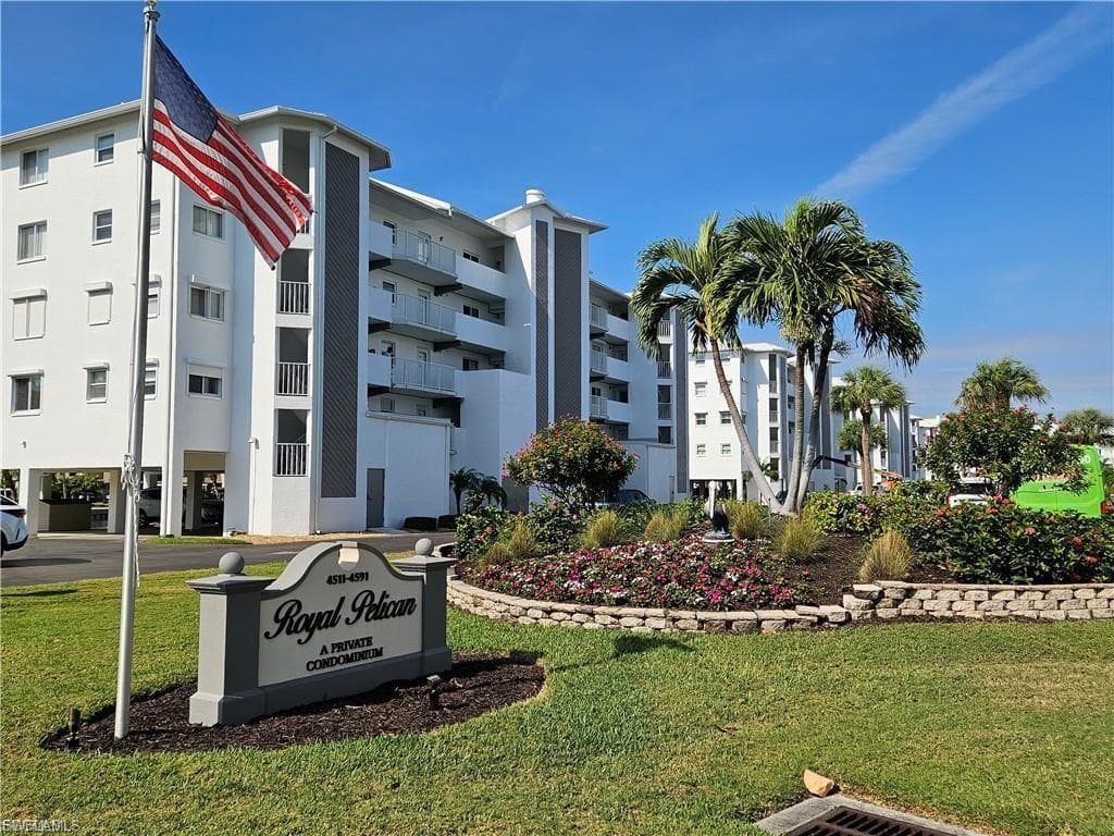 4581 Bay Beach LN 482 FORT MYERS BEACH, FL 33931