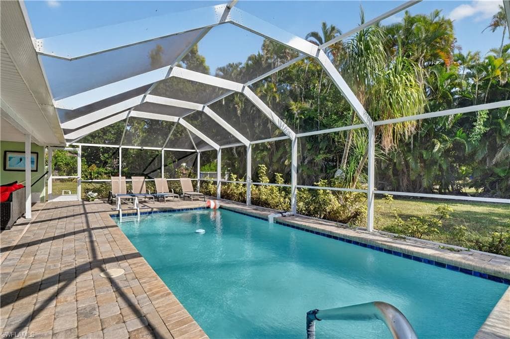 2741 McGregor BLVD FORT MYERS, FL 33901