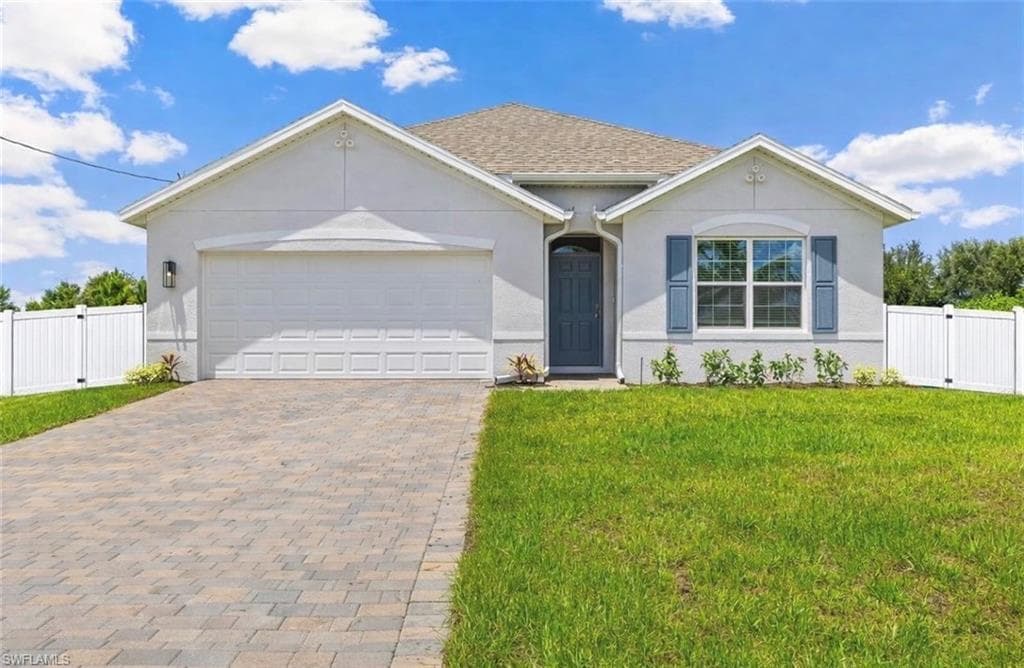 3021 Lakewood RD LABELLE, FL 33935