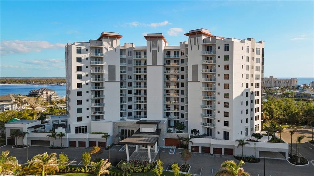 4142 Bay Beach LN 806 FORT MYERS BEACH, FL 33931