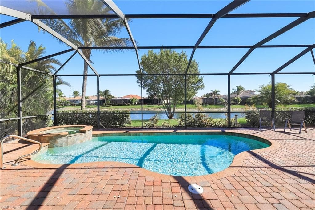 28085 Wicklow CT BONITA SPRINGS, FL 34135