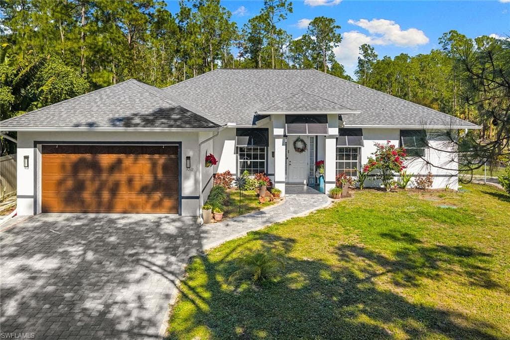 3261 8th AVE SE NAPLES, FL 34117