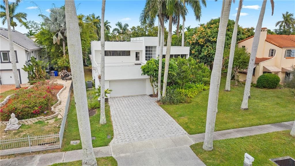 1215 Caloosa DR FORT MYERS, FL 33901