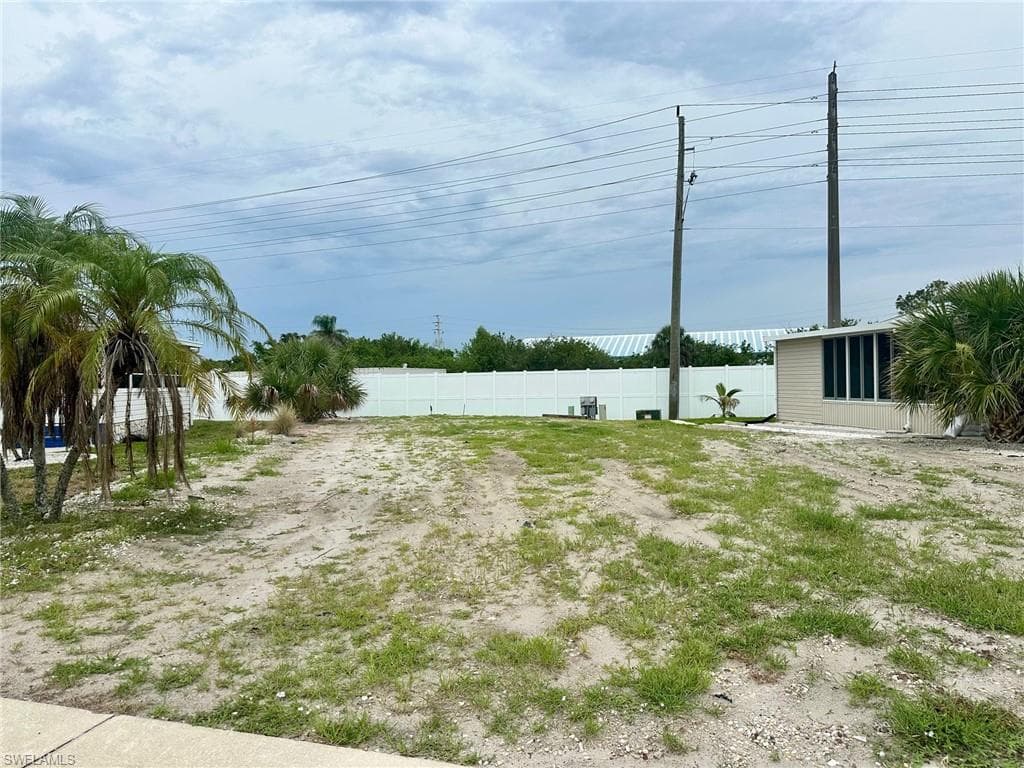 11150 Bayside LN FORT MYERS BEACH, FL 33931