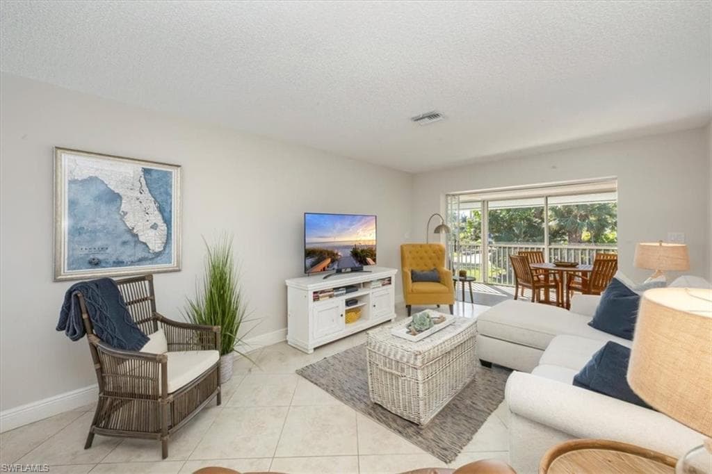 4126 Belair LN B6 NAPLES, FL 34103