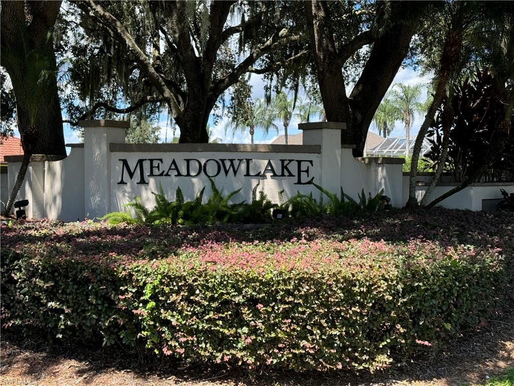 13 Meadowlake CIR S LAKE PLACID, FL 33852