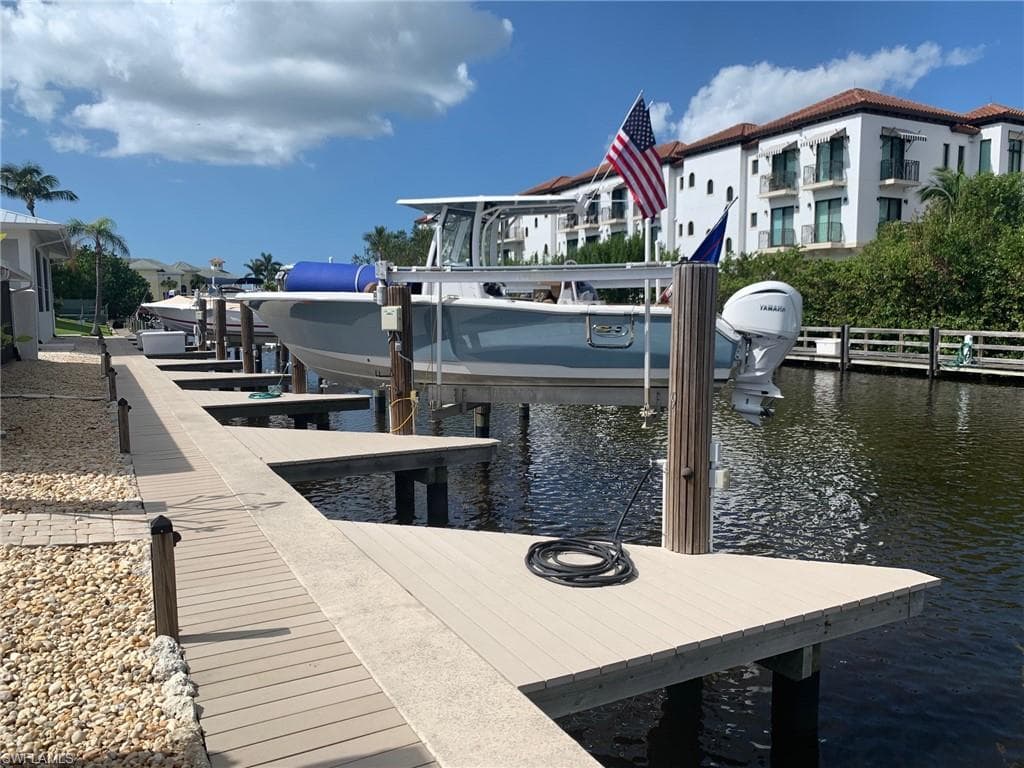 1425 Curlew AVE 2-1 NAPLES, FL 34102