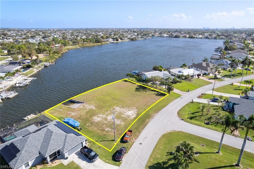159 SE 6th ST CAPE CORAL, FL 33990