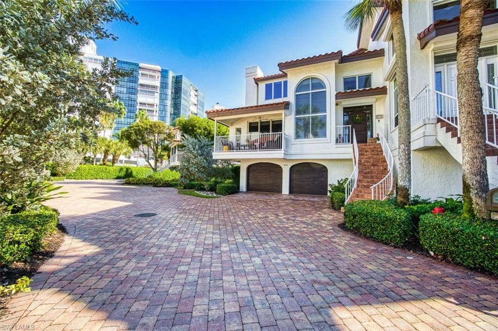 4717 Villa Mare LN 26-15 NAPLES, FL 34103