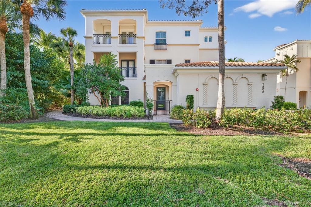 2805 TIBURON BLVD E 1-101 NAPLES, FL 34109