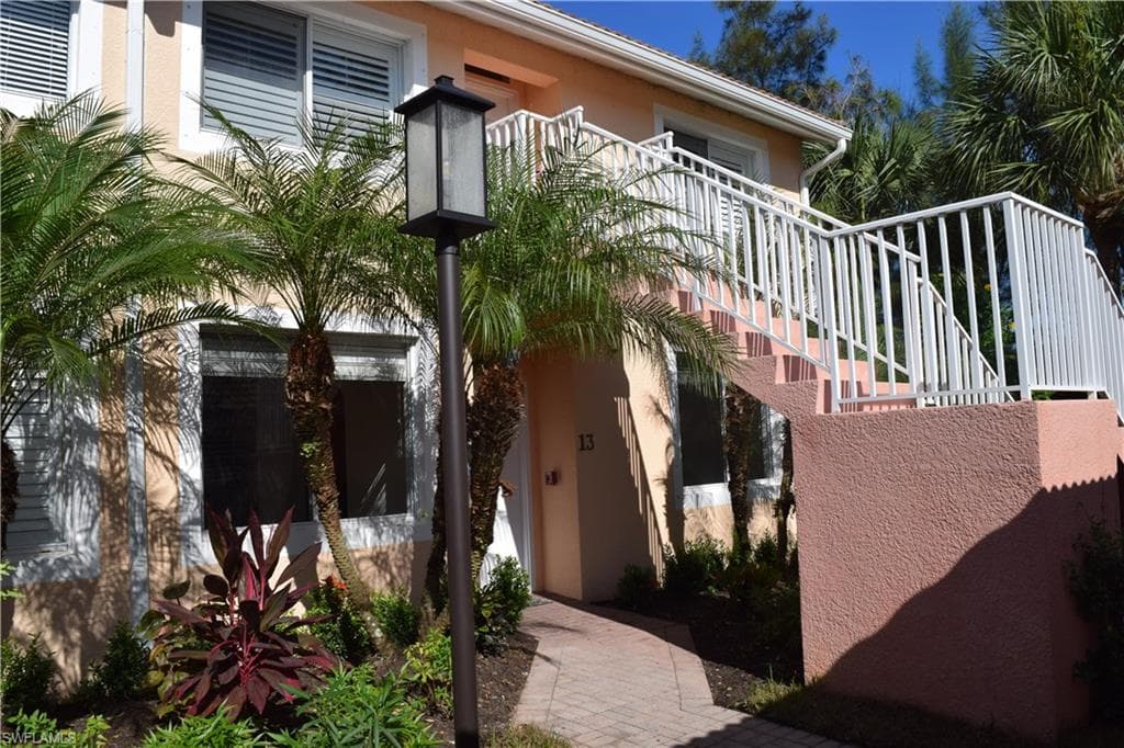 2350 Hidden Lake CT 8513 NAPLES, FL 34112