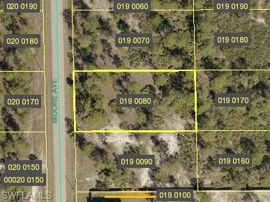 508 Moore AVE LEHIGH ACRES, FL 33972