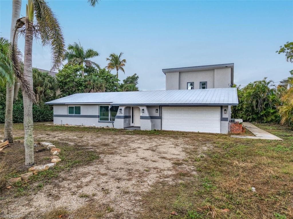 3784 Coquina DR SANIBEL, FL 33957
