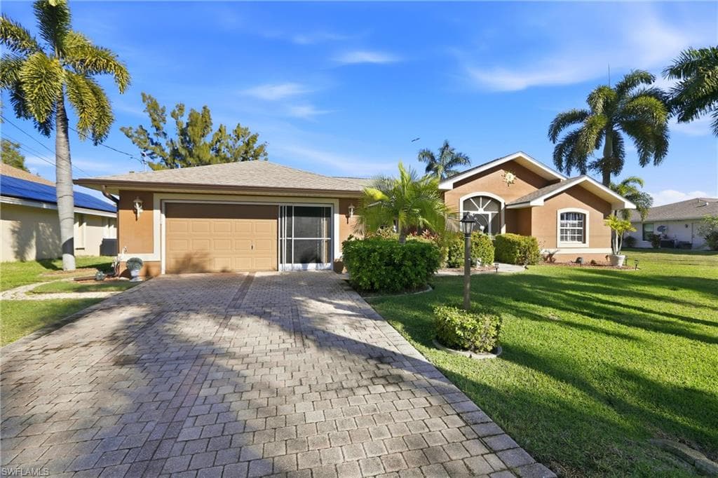 1713 NE 2nd ST CAPE CORAL, FL 33909
