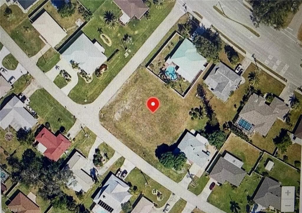 3807 SE 10th PL CAPE CORAL, FL 33904
