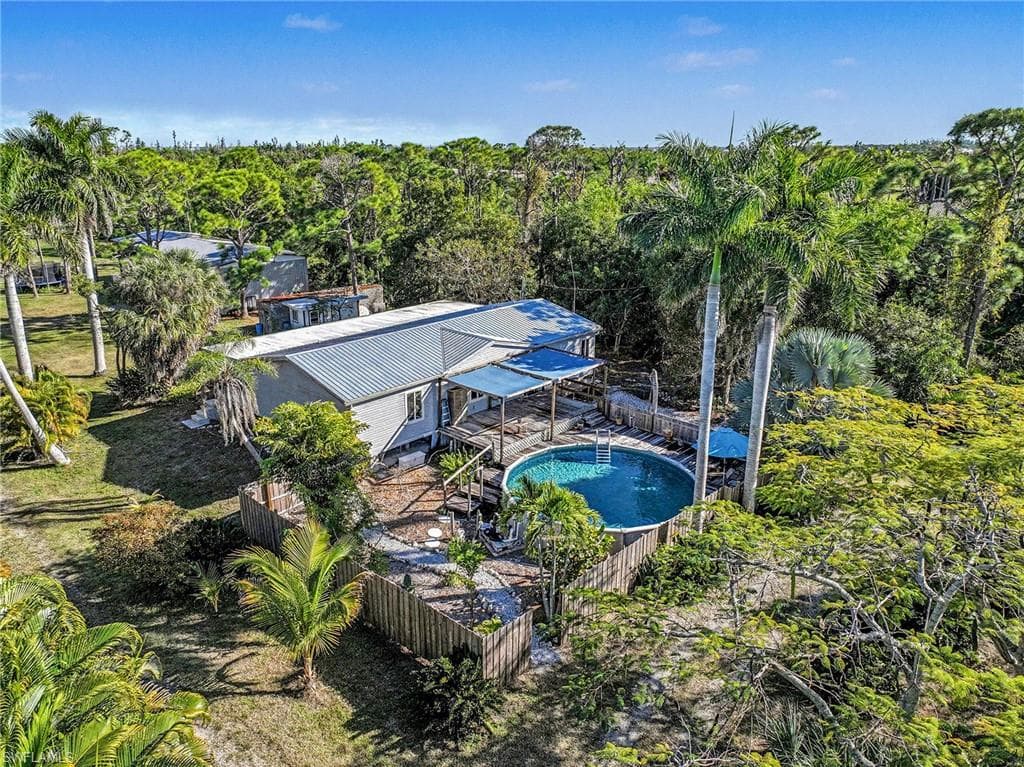 5228 Stringfellow RD ST. JAMES CITY, FL 33956